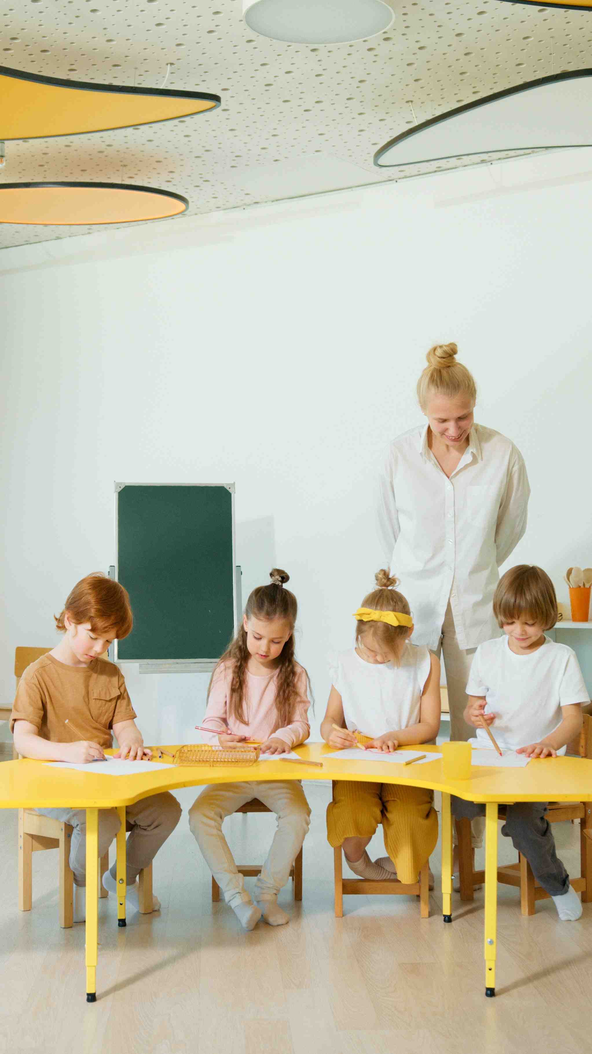 Linda Farrell phonics instruction with a first grader - learning phonics