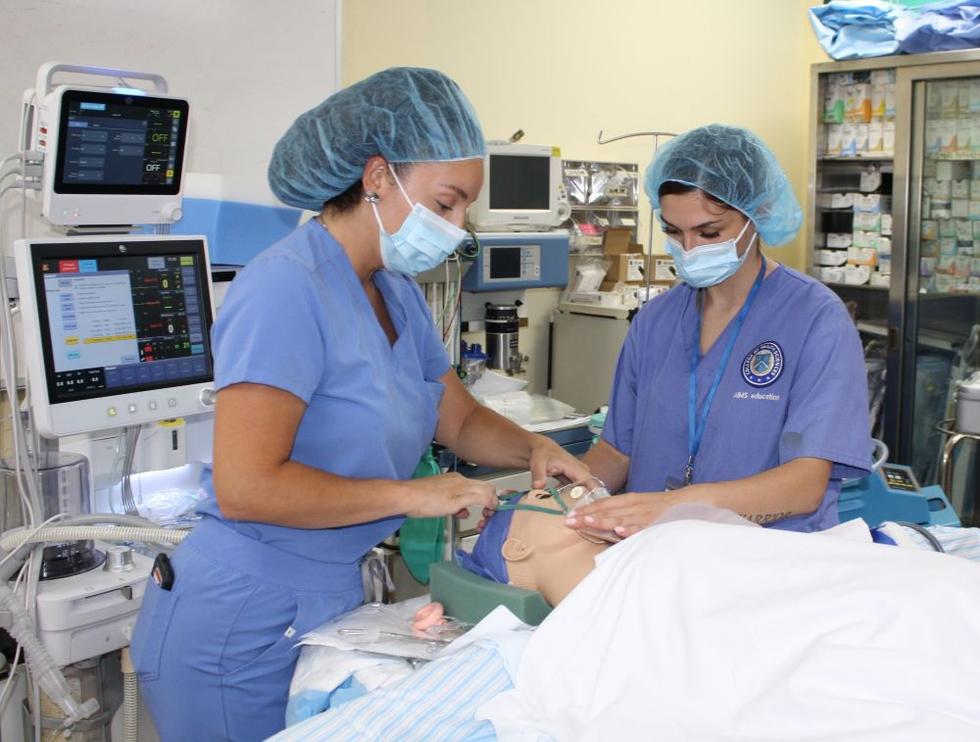 Anesthesia Tech Hands-on Training Faculty and Student