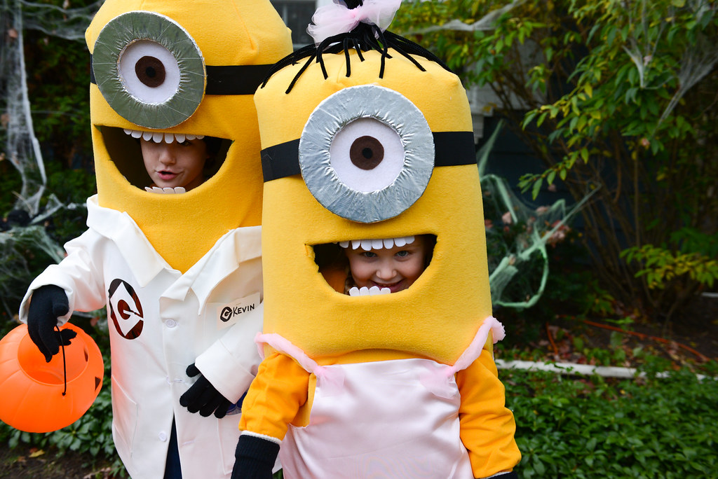 How to make the cutest DIY Minion costume  Boy halloween costumes,  Halloween costumes for kids, Diy minion costume