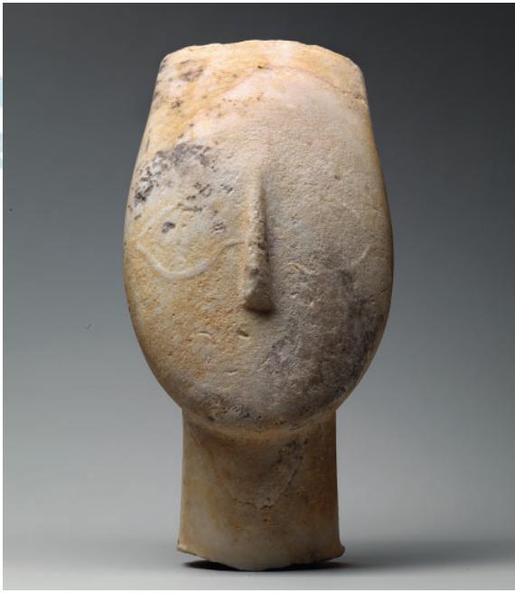 Cabeça de uma figura feminina
