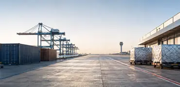 Ocean vs Air Freight