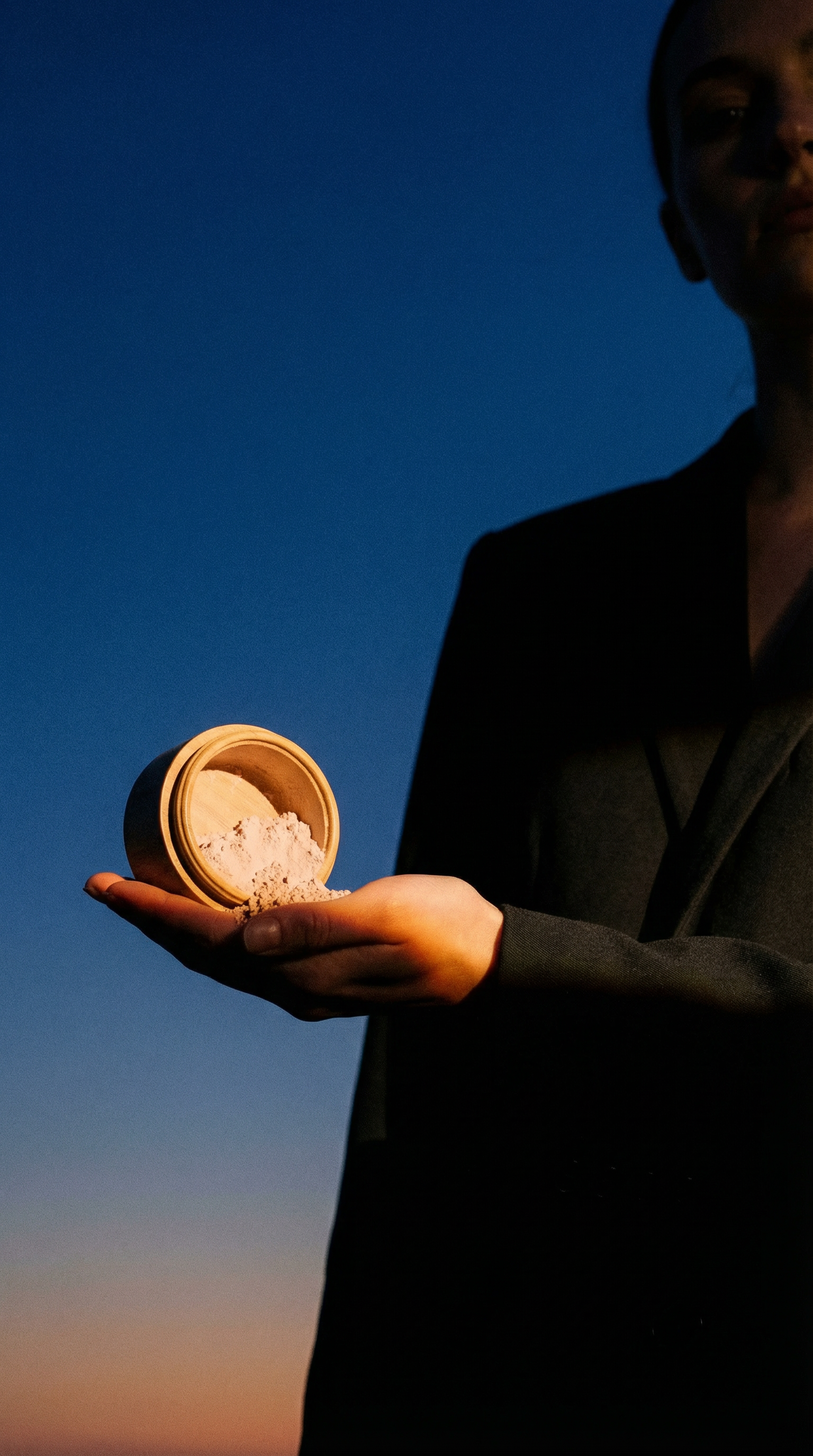 AI product shot of Advanced Mineral Setting Powder