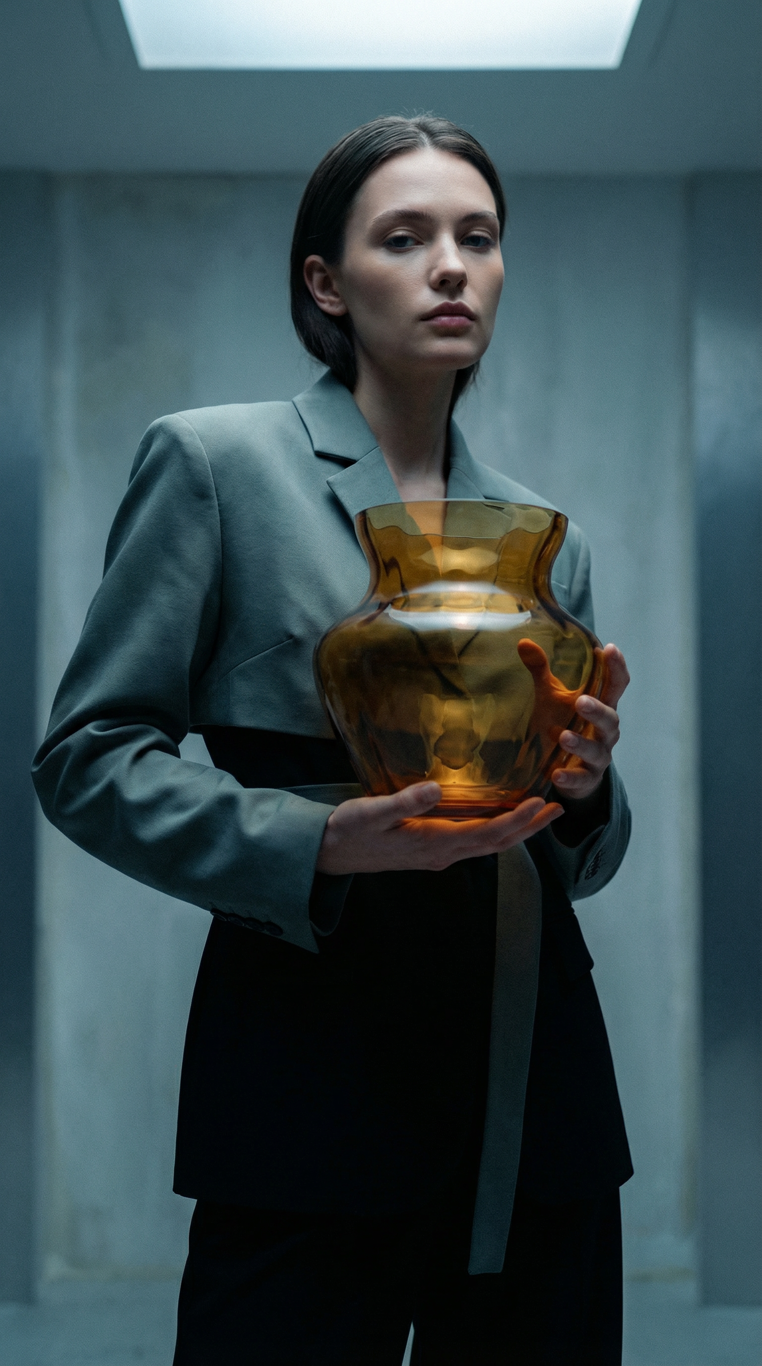 AI product shot of Dahlia Vase 22 cm Amber