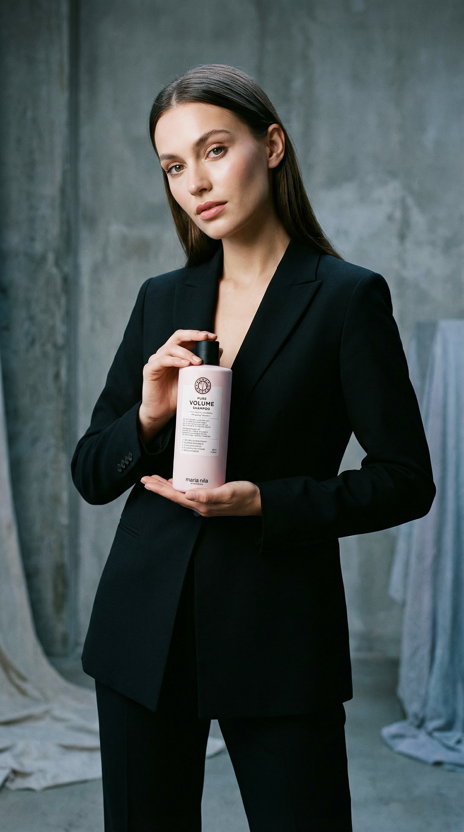 AI product shot of Maria Nila Pure Volume Shampoo