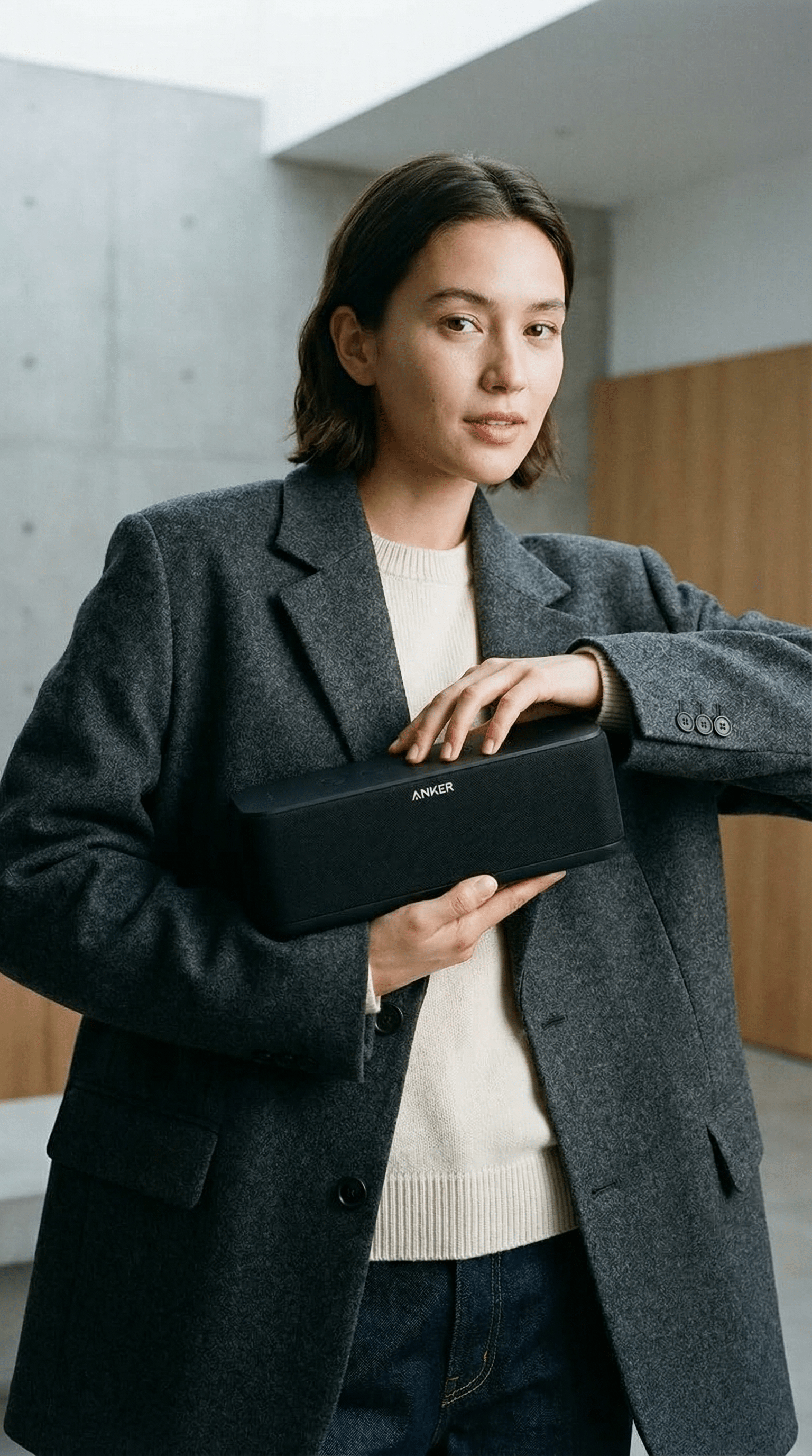 AI product shot of Anker Soundcore Boost Altavoz Bluetooth Potente