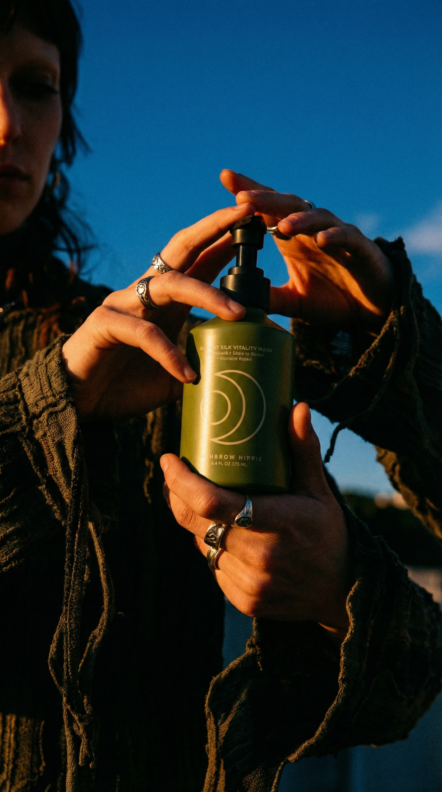 AI product shot of Instant Silk Vitality Mask