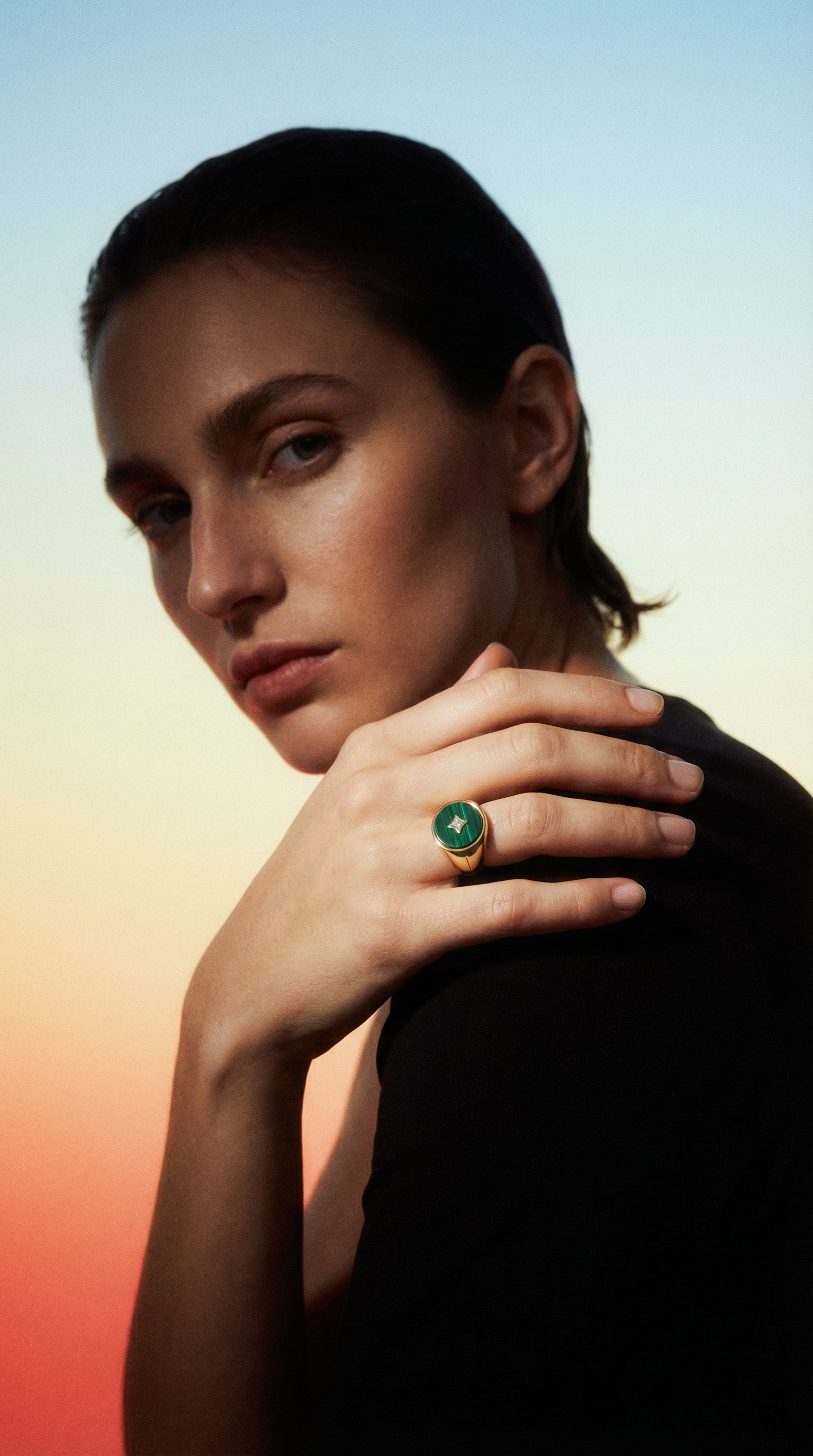 AI product shot of Signet XL Ring Round Turquoise - Green - Gold