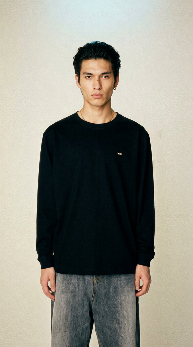 AI product shot of Plate Useful L/S Tee（BLACK）