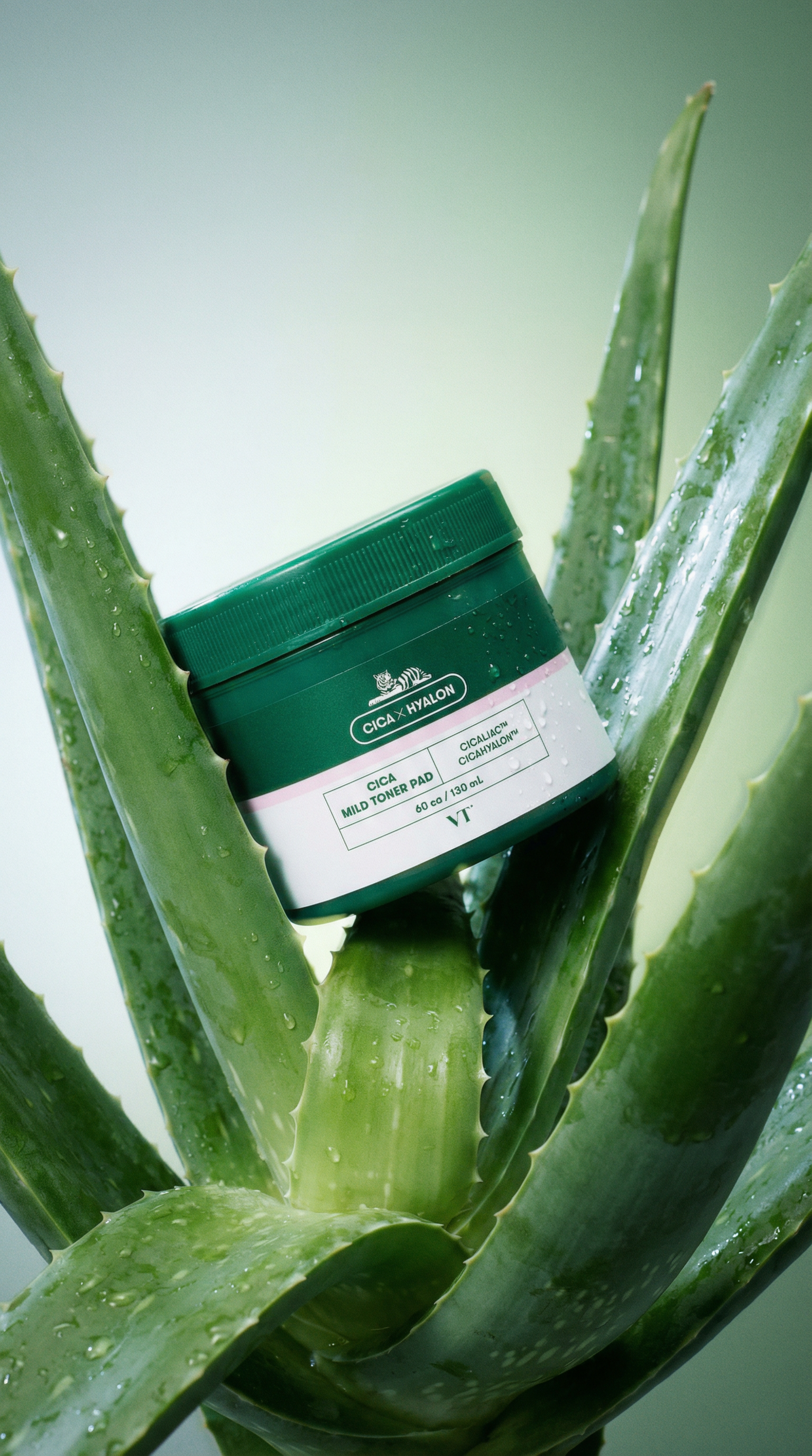 AI product shot of VT Cosmetics Cica Mild Toner Pad 60 pcs/130 ml