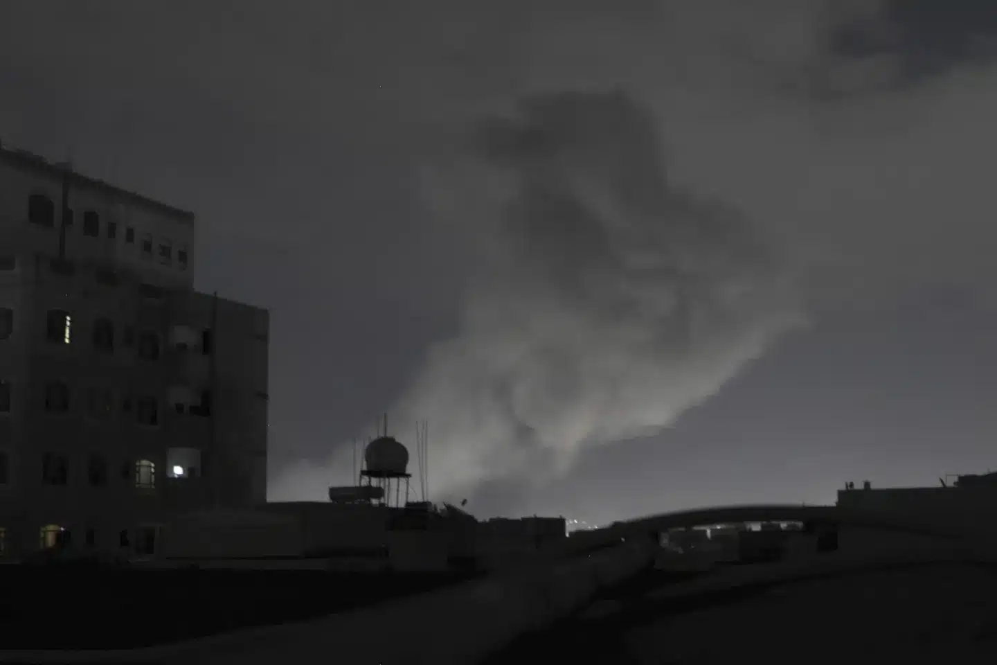 Trump anuncia operativo militar