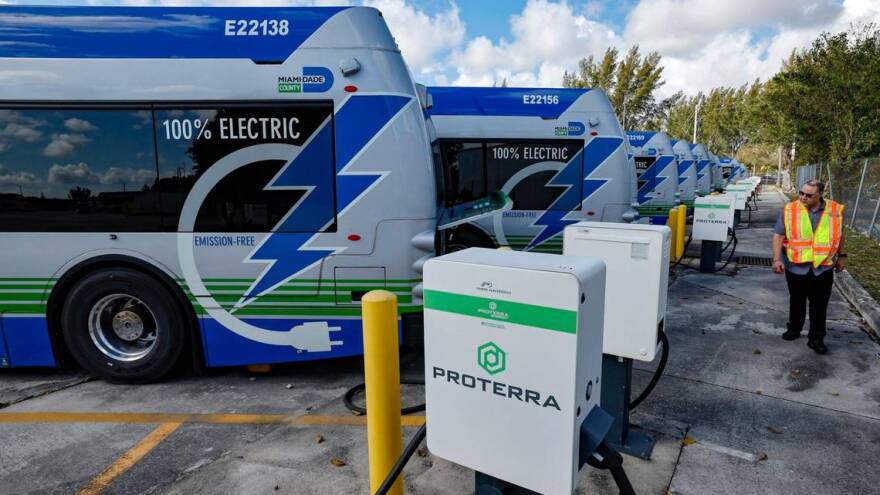 Flota de autobuses eléctricos