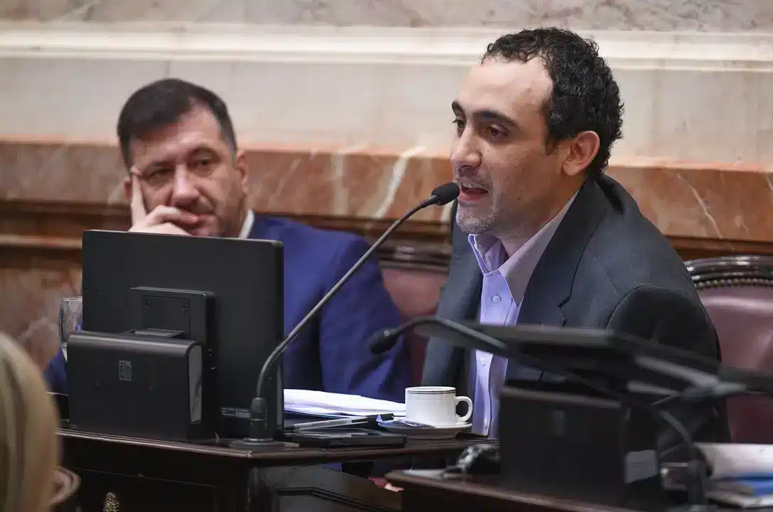 Sesi&oacute;n legislativa suspendida