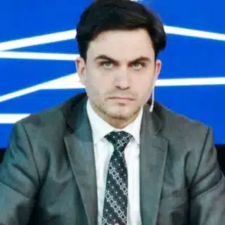 Ramiro Marra en conferencia