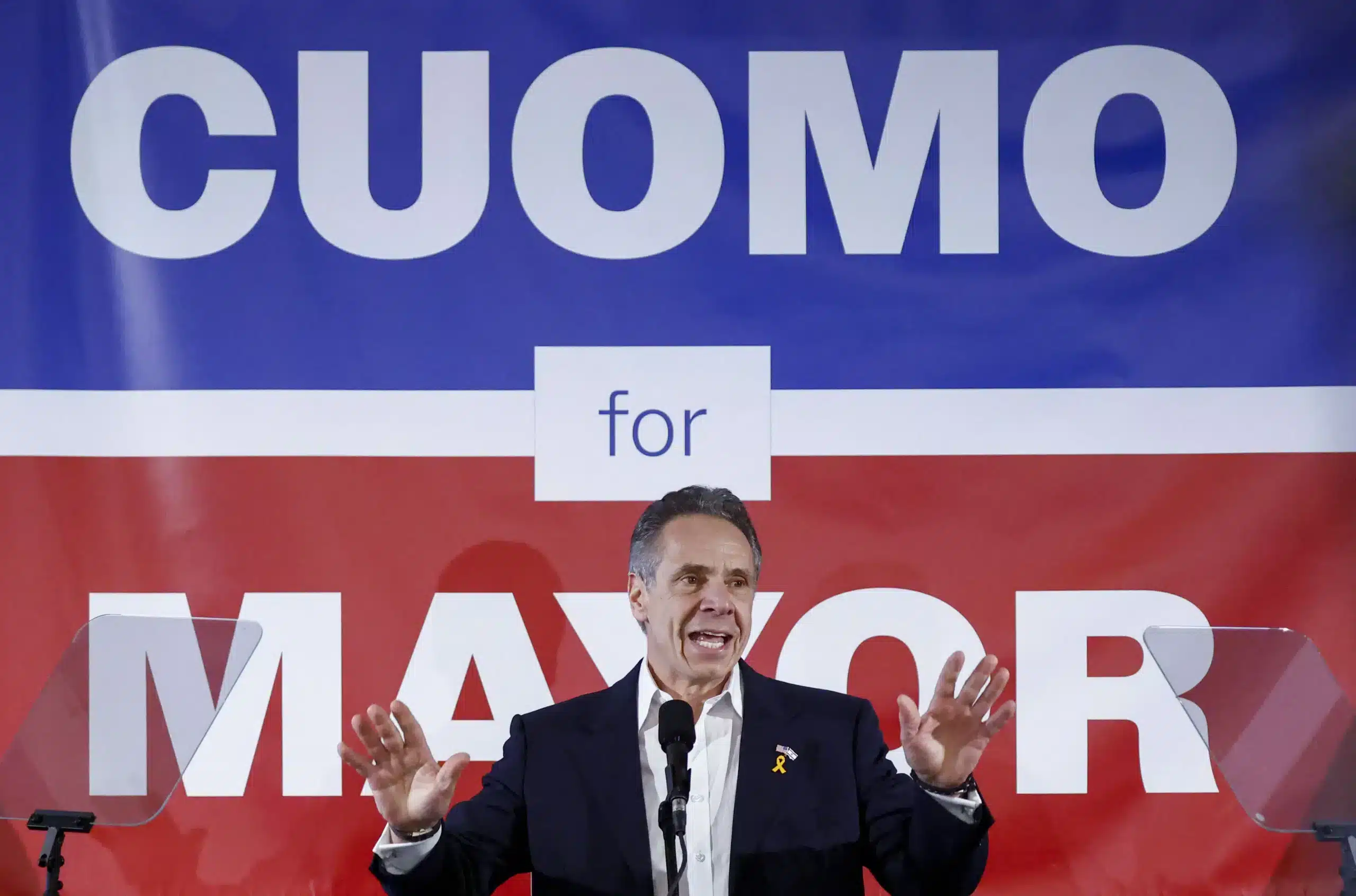 Andrew Cuomo en mitin electoral