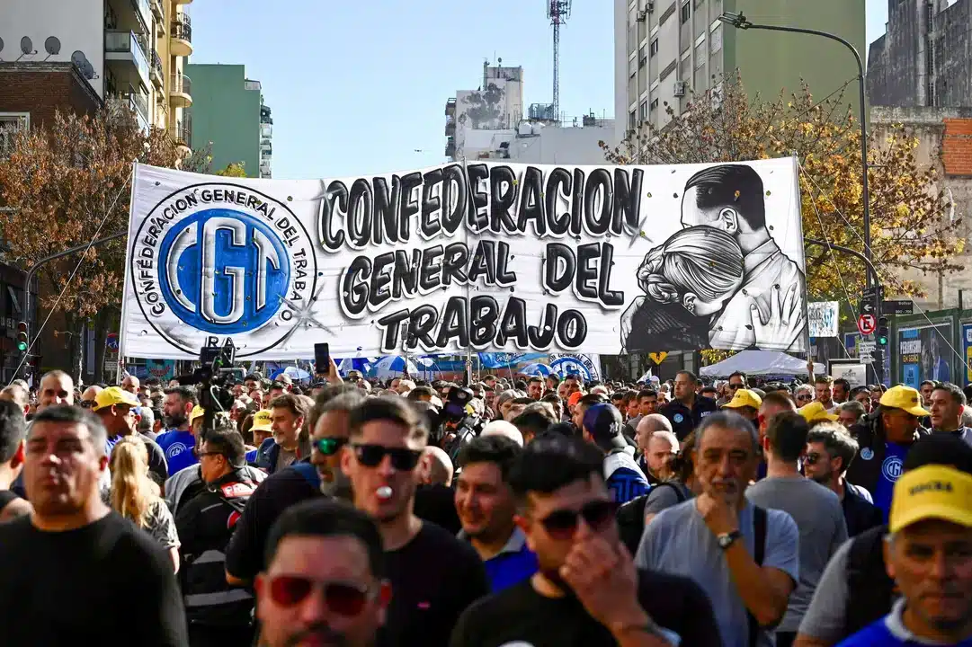 Manifestaci&oacute;n de la CGT contra el decreto