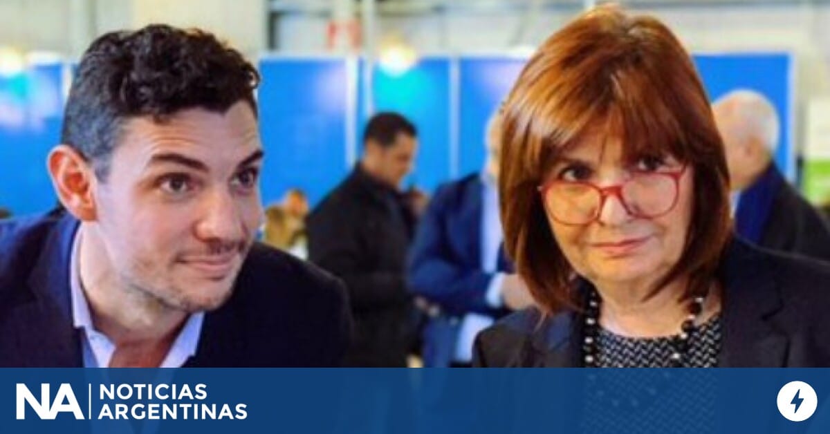 Evento pol&iacute;tico con asistentes relevantes