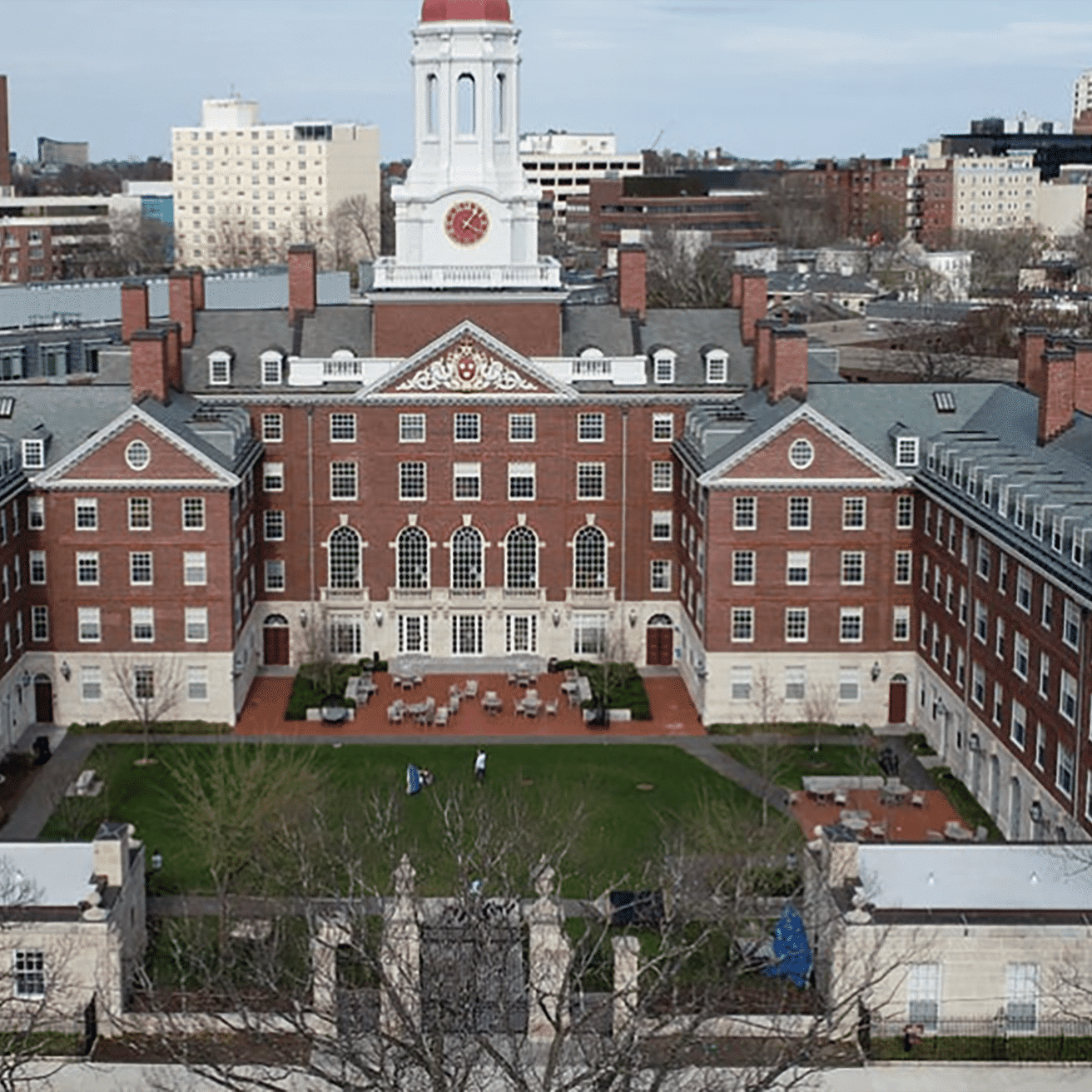 Vista a&eacute;rea del campus de Harvard