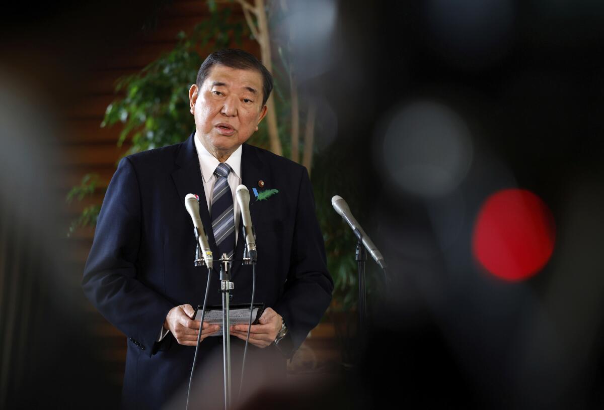 Negociador japon&eacute;s en conferencia de prensa