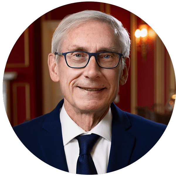 Tony Evers, gobernador de Wisconsin con traje formal