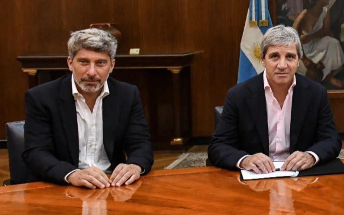 Reuni&oacute;n de trabajo en entorno gubernamental