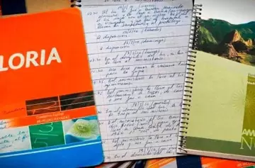 Cuadernos y hojas con anotaciones de la Causa Cuadernos