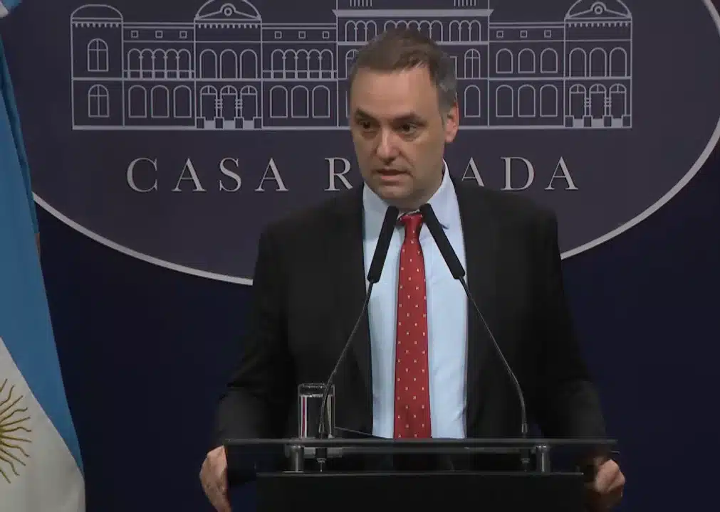 Conferencia de prensa de Adorni en la Casa Rosada