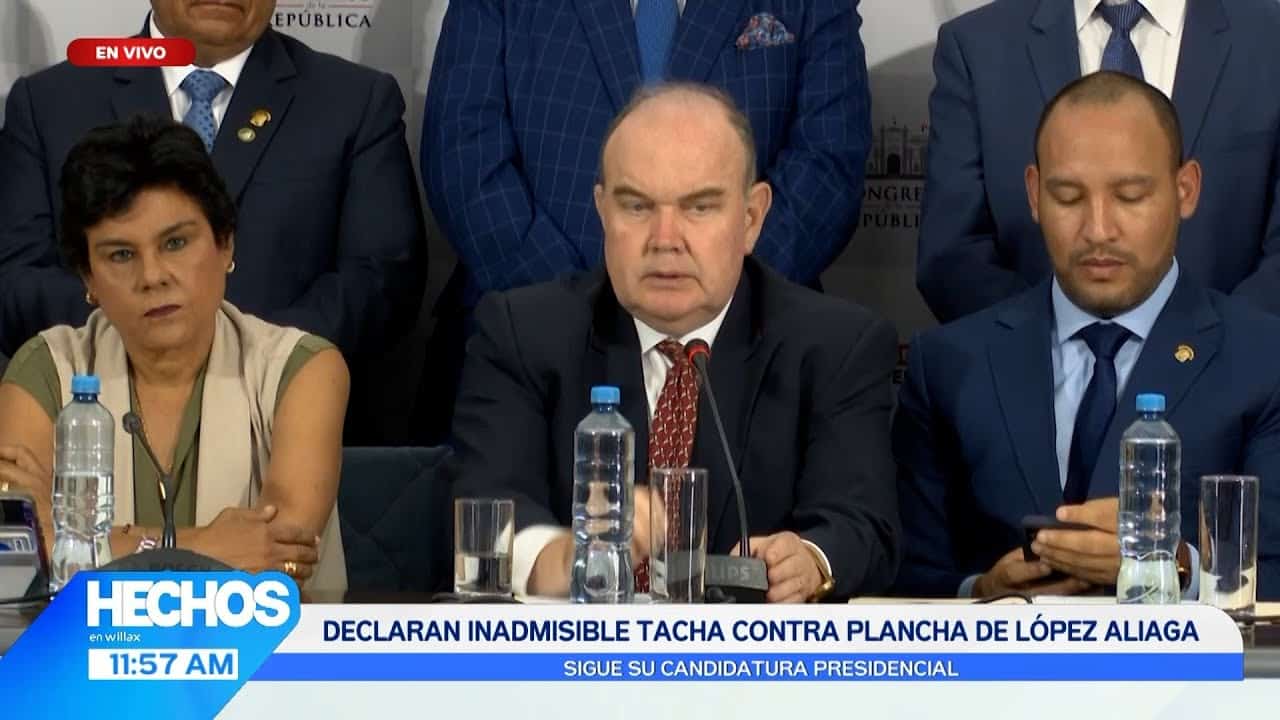 Conferencia de prensa o evento formal sobre la declaración inadmisible