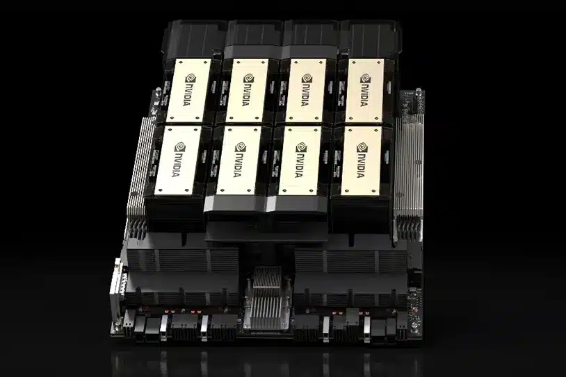 Conjunto de tarjetas gr&aacute;ficas H200 de Nvidia montadas en una plataforma