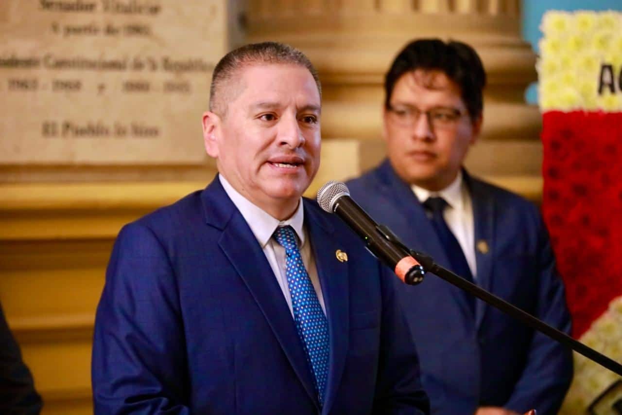 Congresista Luis Arag&oacute;n