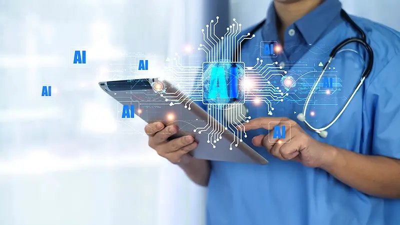 Persona con tableta y gráficos de IA representando la intersección entre tecnología y medicina