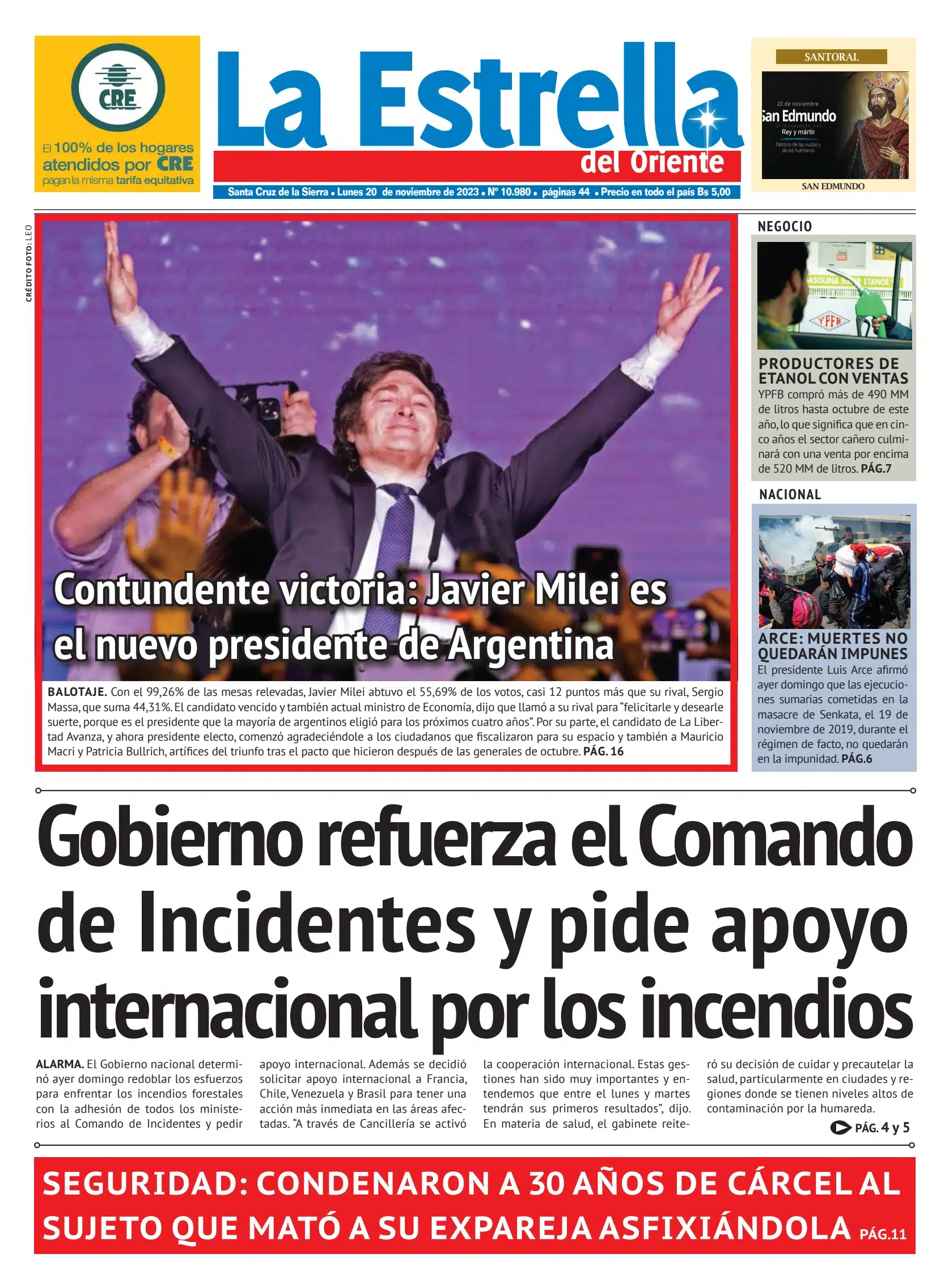 Javier Milei celebrando su victoria electoral en un evento público