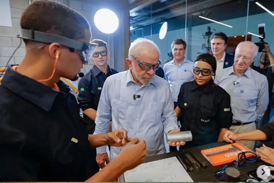Inauguraci&oacute;n de la Escuela T&eacute;cnica Roberto Rocca en Brasil