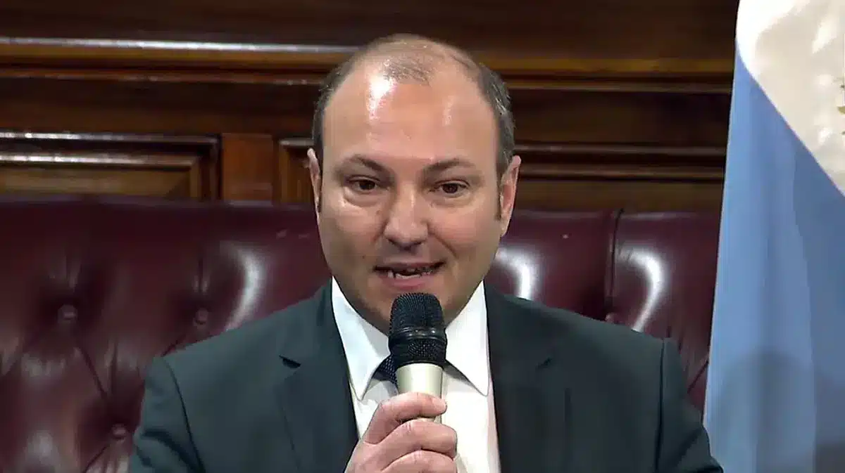 Juez federal Gast&oacute;n Salmain en un evento oficial