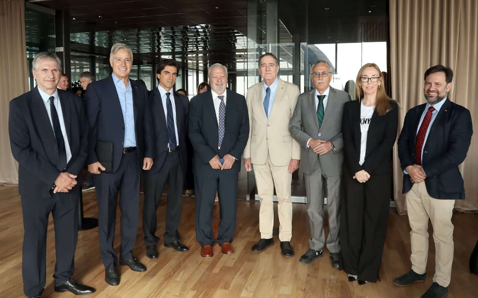 Reuni&oacute;n de alto nivel con participantes del Encuentro de Productores Farmac&eacute;uticos en Argentina