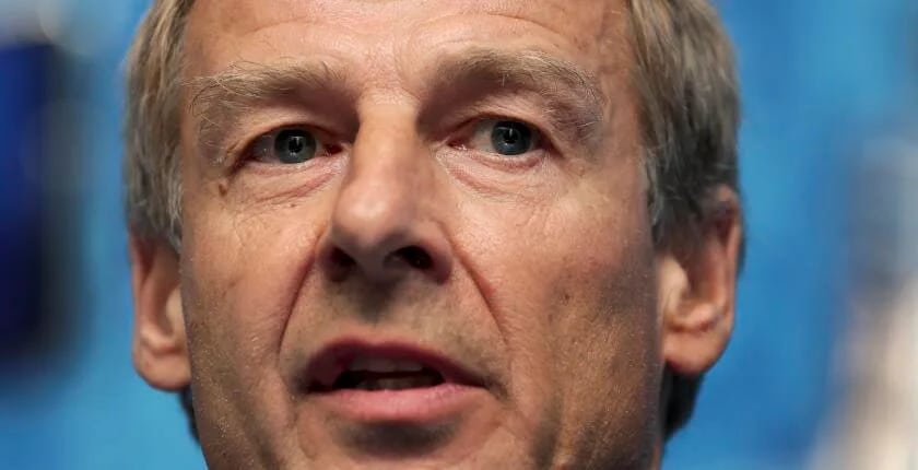 Ambiente futbolístico relacionado con la noticia