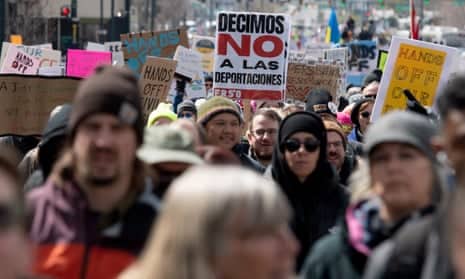 Manifestación contra las deportaciones bajo la Alien Enemies Act