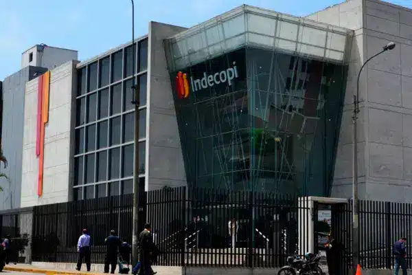 Fachada del edificio del Indecopi, sede de la instituci&oacute;n