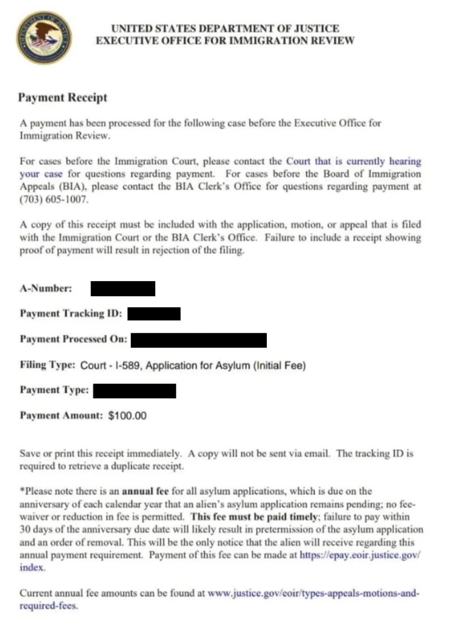 Recibo de pago de tarifa inicial de asilo de $100 emitido por la Oficina Ejecutiva para Revisión de Inmigración