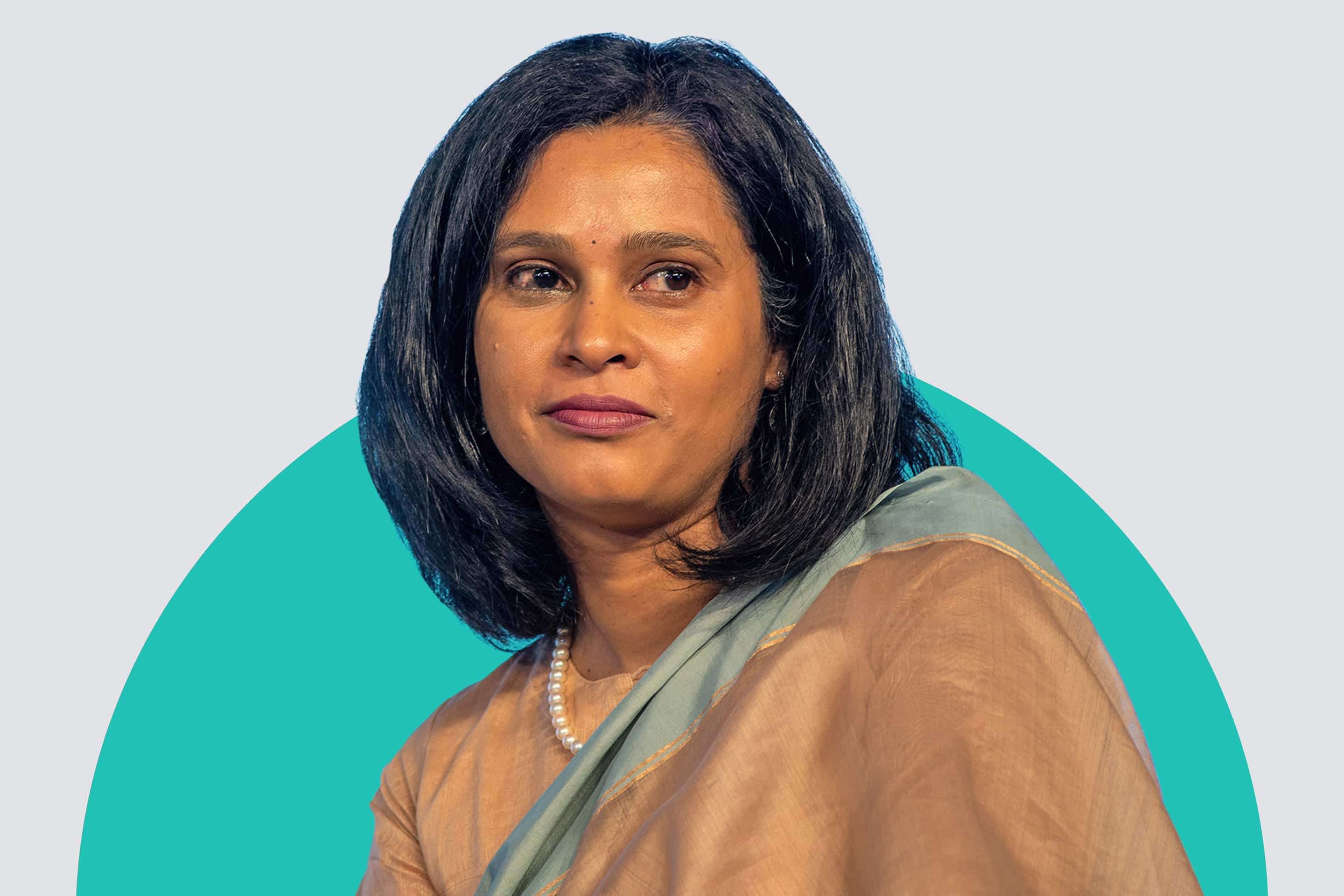 Sandhya Devanathan en un entorno profesional