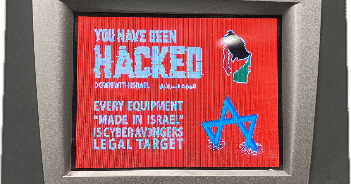 Pantalla digital con alerta de hackeo y símbolos de ciberseguridad