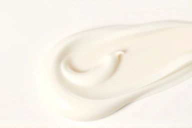 Lightweight mineral sunscreen texture, showing easy blendability.