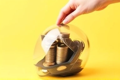 Symbolic representation of saving money on motorcycle insurance