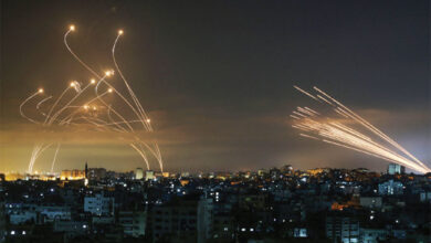 صواريخ المقاومة تنطلق من قطاع غزة -(أ.ف.ب)