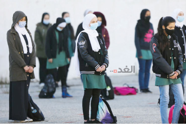 طالبات في إحدى المدارس الحكومية بعمان -(أرشيفية)