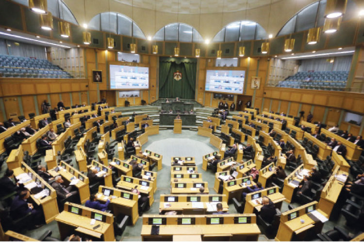 مجلس النواب خلال انعقاد إحدى جلساته-(تصوير: أمير خليفة)