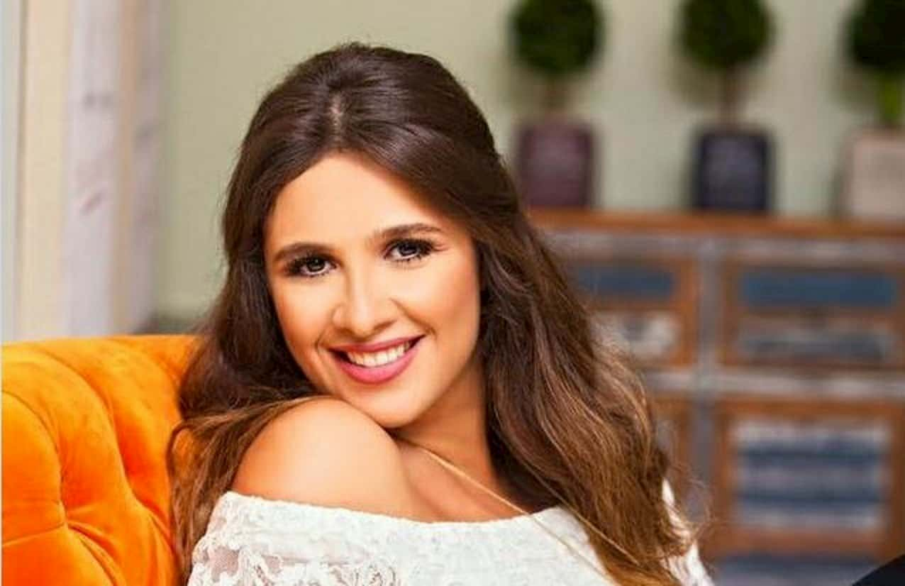 الفنانة ياسمين عبدالعزيز