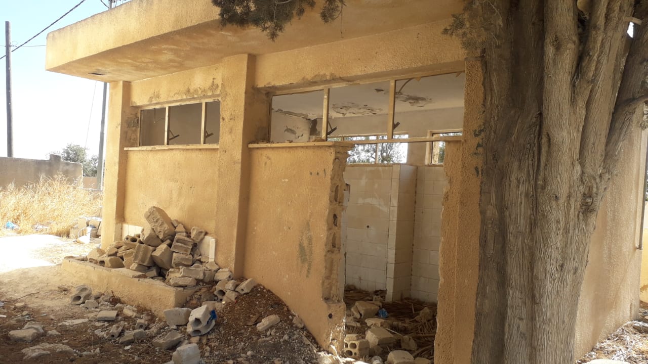 جانب من مباني مدرسة جرينة القديمة في مادبا-(الغد)