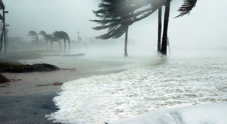 عمان اعصار شاهين الأرصاد توضح