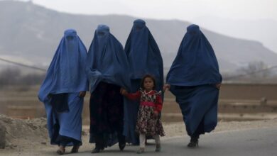 حركة طالبان تقيد حركة المراة وسفرها