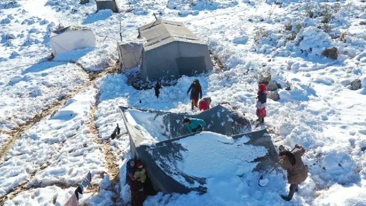 الشمال السوري.. الموت من البرد لم يعد مجازاً بعد الآن